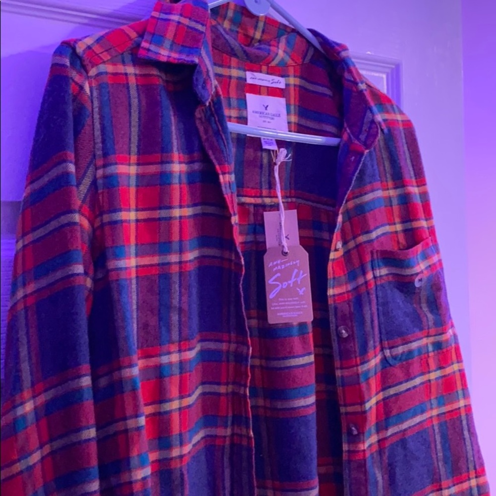 BRAND NEW American Eagle Flannel